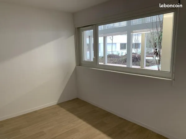Studio 1 pièce 25 m²