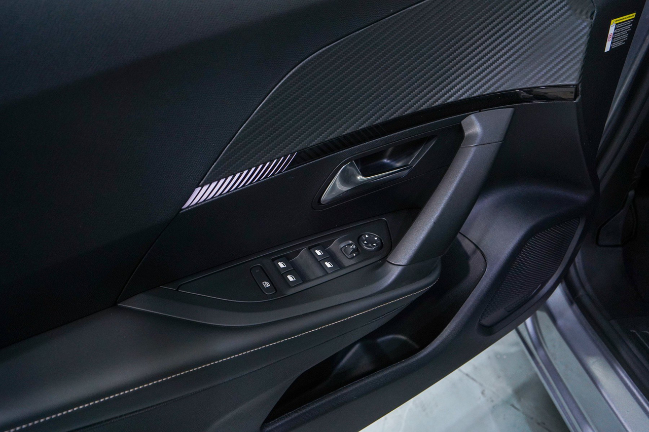 Peugeot 2008 — photo 16