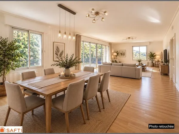 147 m2 avec vue Loire, balcons et garage.