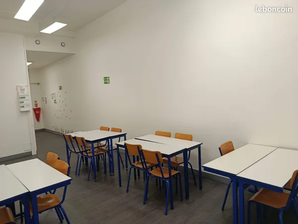 LOCAL PROFESSIONNEL RÉNOVÉ 55 m² (Studio Podcasts, cabinet médical) à 5 min du Lac d'Enghien-les-Bai