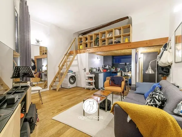 NICE // VIEUX-NICE - RUE MASCOINAT : Studio / Mezzanine