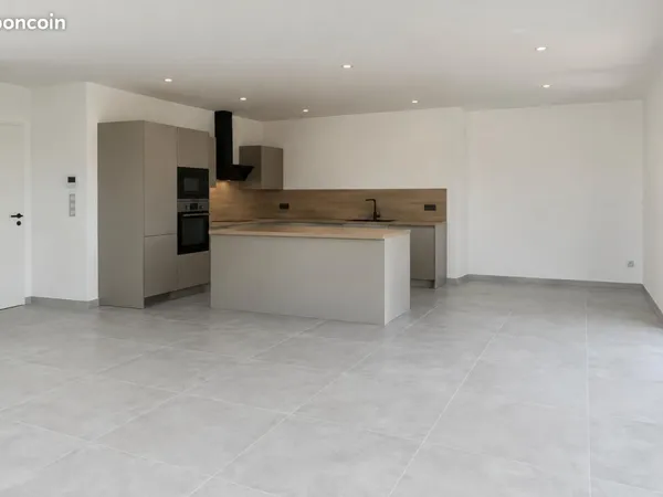 Maison 80 m² Les Mees