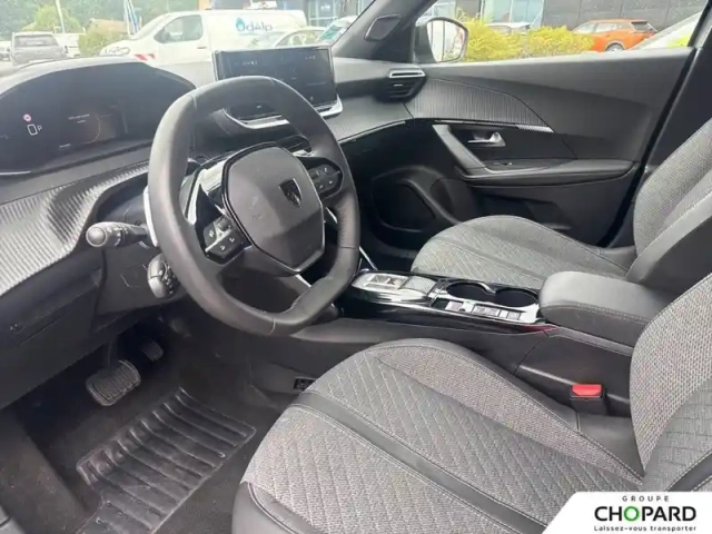 Peugeot 2008 hybrid 145 e-dcs6 — photo 8