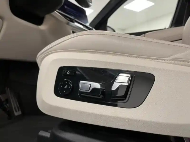 Bmw X5 xdrive50e 489ch m sport — photo 10