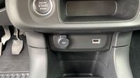 Citroen C3 1.2 PureTech 83ch S&S Shine — photo 15
