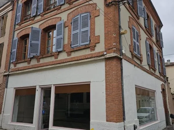 FEURS Centre - Local commercial