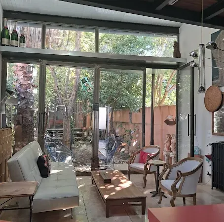 Studio 4 pièces 112 m²