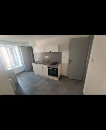 Location studio meublé (T1bis)