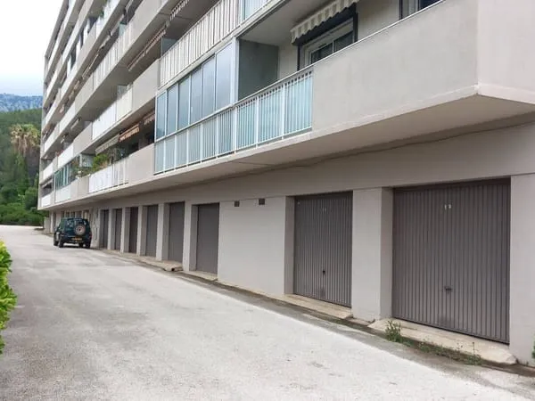 Parking 15 m²