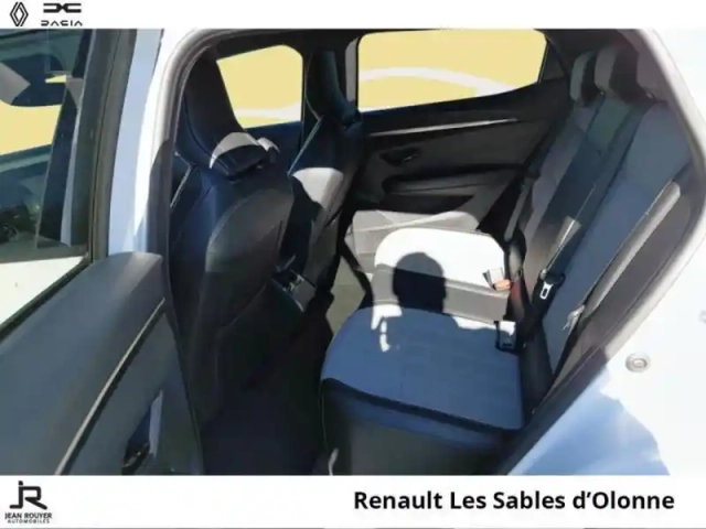 Renault Megane e-tech electric ev60 220ch techno super charge — photo 13