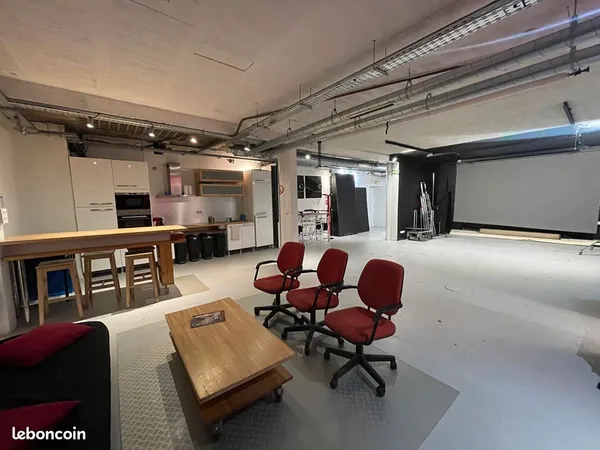 Immeuble 2 pièces 146 m²