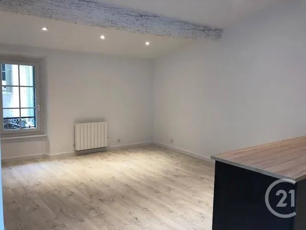 Appartement 4 pièces 77 m²