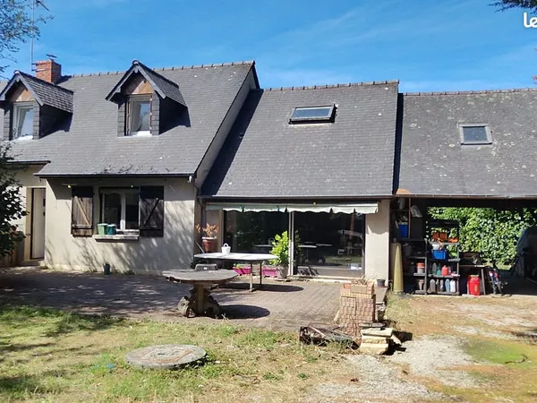 Grande maison avec jardin en colocation à Cesson- proche viasilva