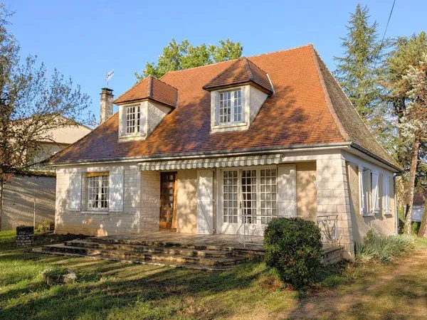 Maison 5 pièces 140 m²