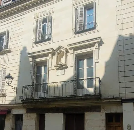 Appartement T2 - 42 m² au 3ème et dernier étage - Quartier Cathedrale-Colbert - 37000 TOURS