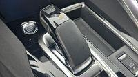 Peugeot 3008 GT HYBRID 225 e-EAT8 — photo 14
