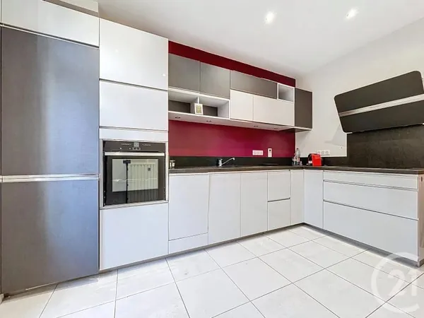 Appartement 5 pièces 144 m²