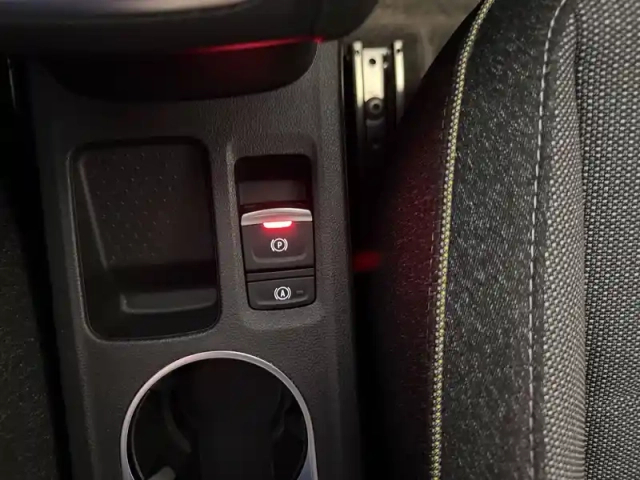 Renault Captur tce 90 ch — photo 40