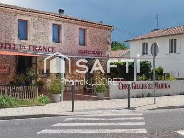 Bureaux 16 pièces 537 m²