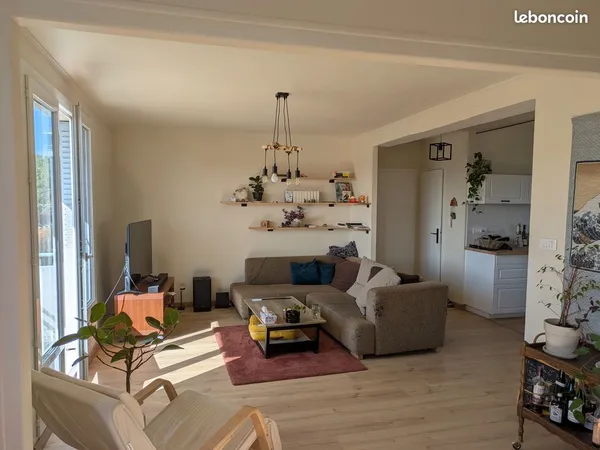 Appartement T4 de 85 m² avec balcon - Besançon Chaprais