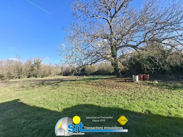 Terrain constructible 3260 m²