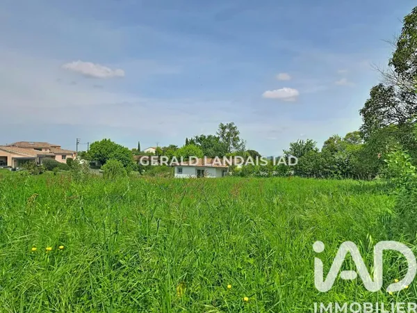 Terrain 2542 m²