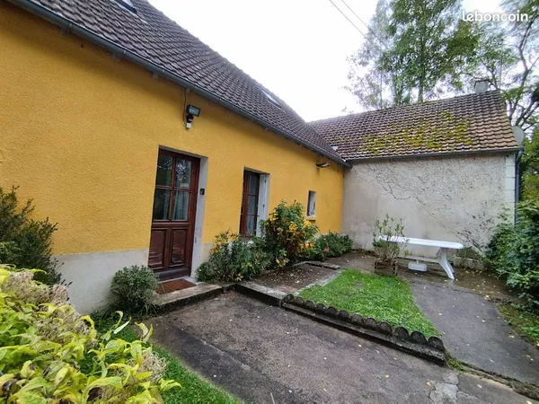 Maison meublée 70 m² avec jardin - 645 CC