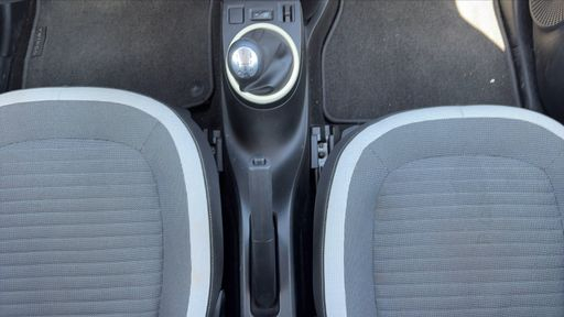Renault Twingo 1.0 SCe 70 - Intens – 2015 – 41085 km – Essence – Boîte Manuelle — photo 8