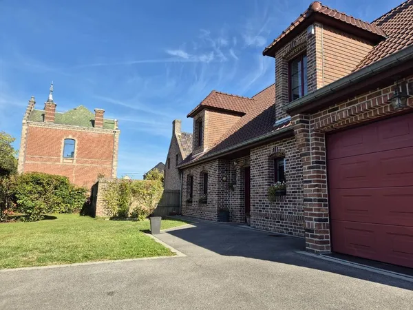 Maison individuelle dans une résidence recherchée