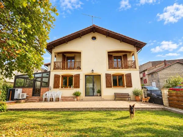 Maison 6 pièces 194 m²