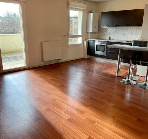 Le Teich appartement type 4 de 86 M² avec grande terrasse plein sud