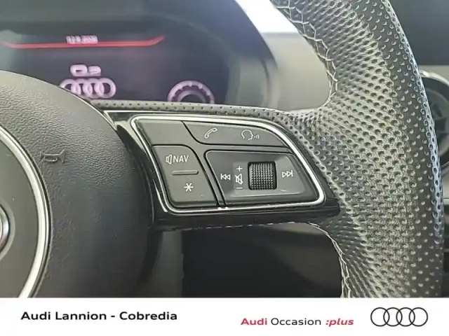 Audi Q2 35 tdi 150ch s line s tronic 7 — photo 13