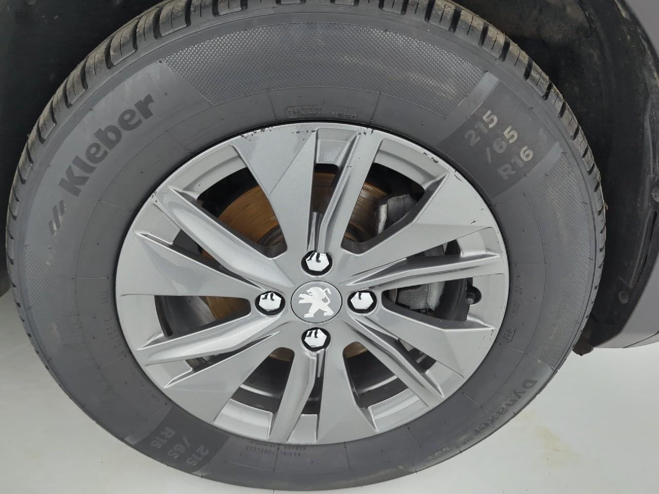 Peugeot 2008 bluehdi 110 s&s bvm6 active pack — photo 20