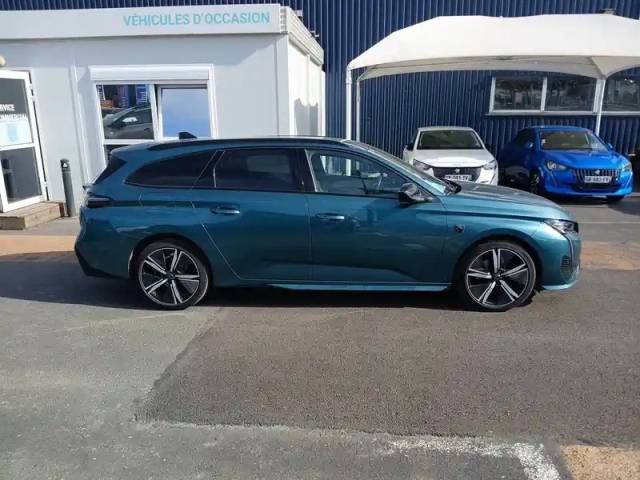 Peugeot 308 sw puretech 130ch s&amp;s eat8 — photo 4