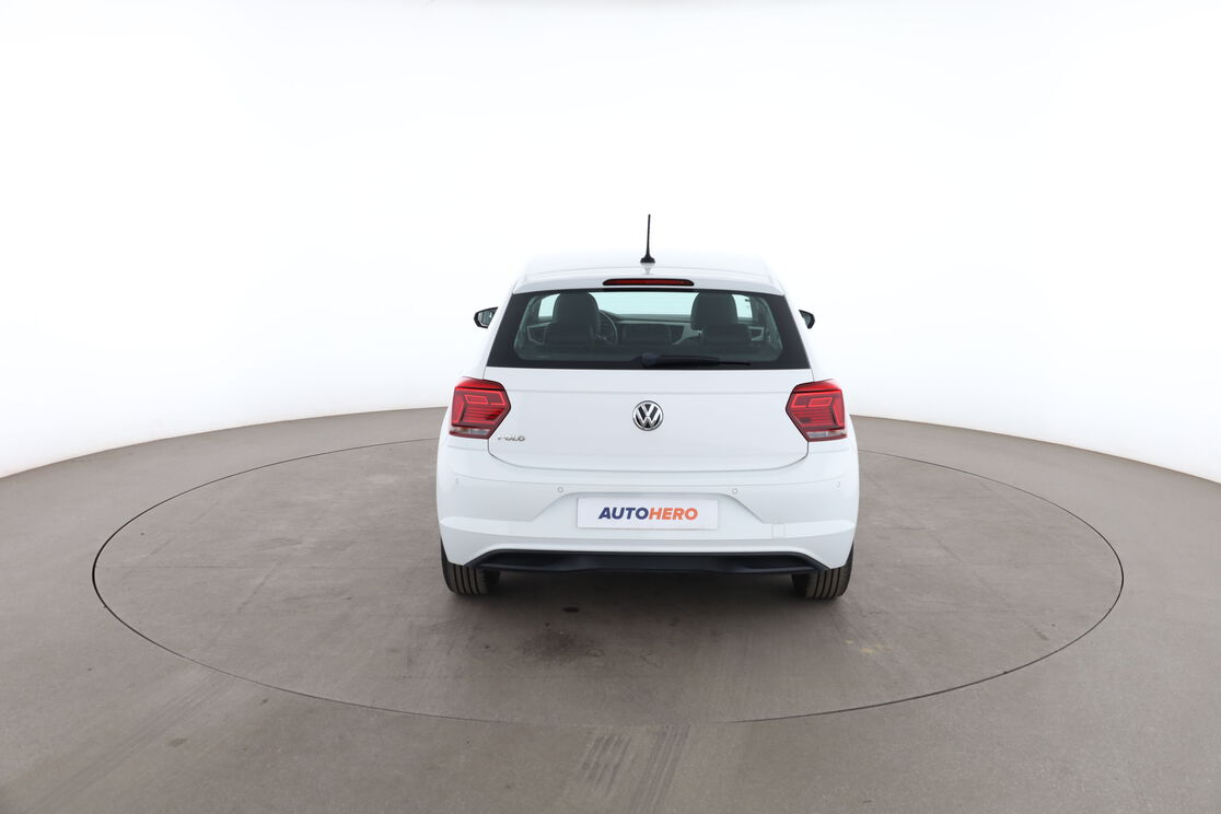 Volkswagen Polo 1.0 TSI Carat DSG7 — photo 4