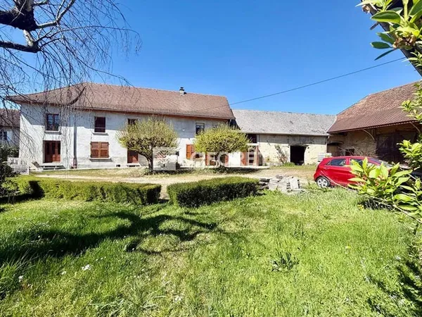 Maison 7 pièces 215 m²