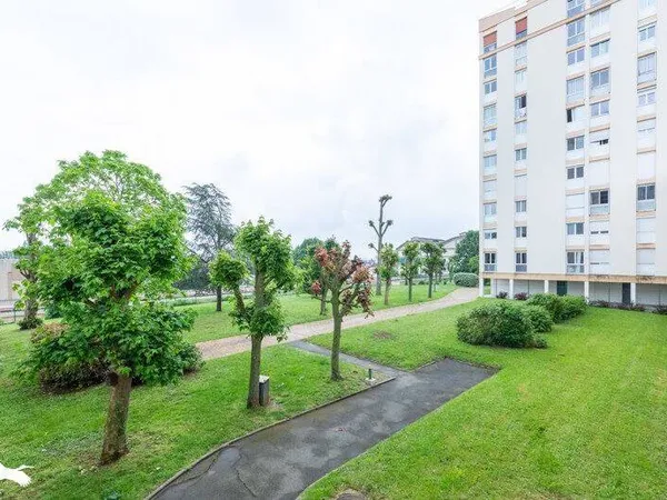 Appartement 4 pièces 74 m²