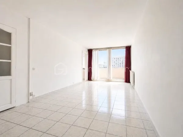 Appartement 3 pièces duplex - 74 m ² - Bobigny Centre