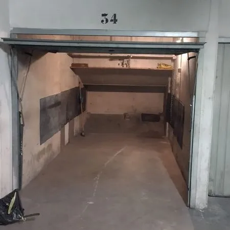 Location box parking Paris 10eme