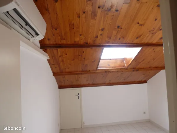APPARTEMENT T2 mansardé