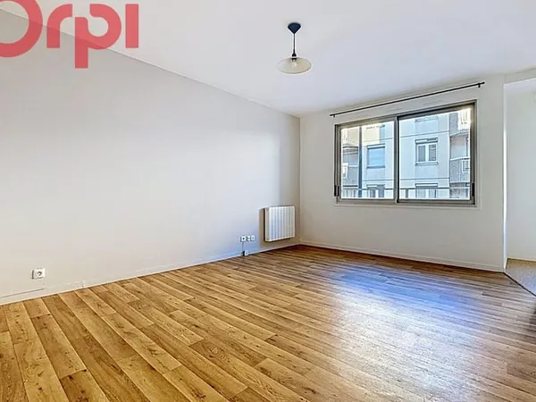 Studio 1 pièce 27 m²