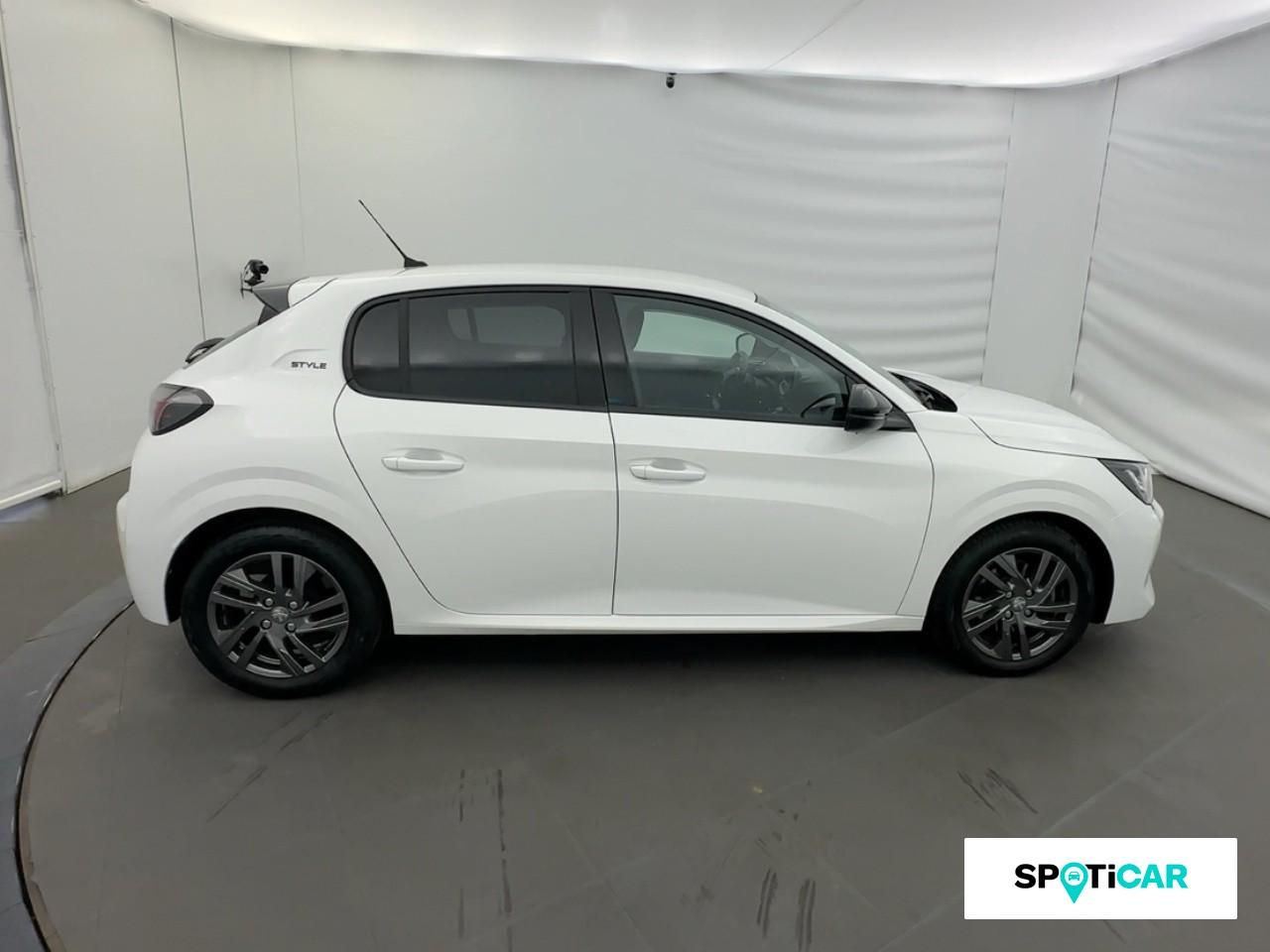 Peugeot 208 1.2 puretech 100ch s&s style 118g — photo 4