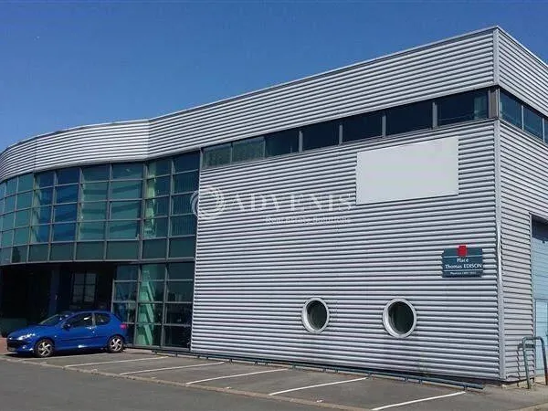 Local d'activité 409 m²