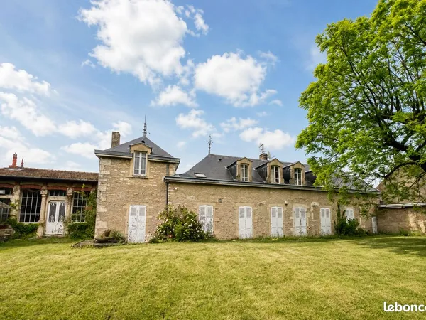 Propriété 12 pièces 387 m²