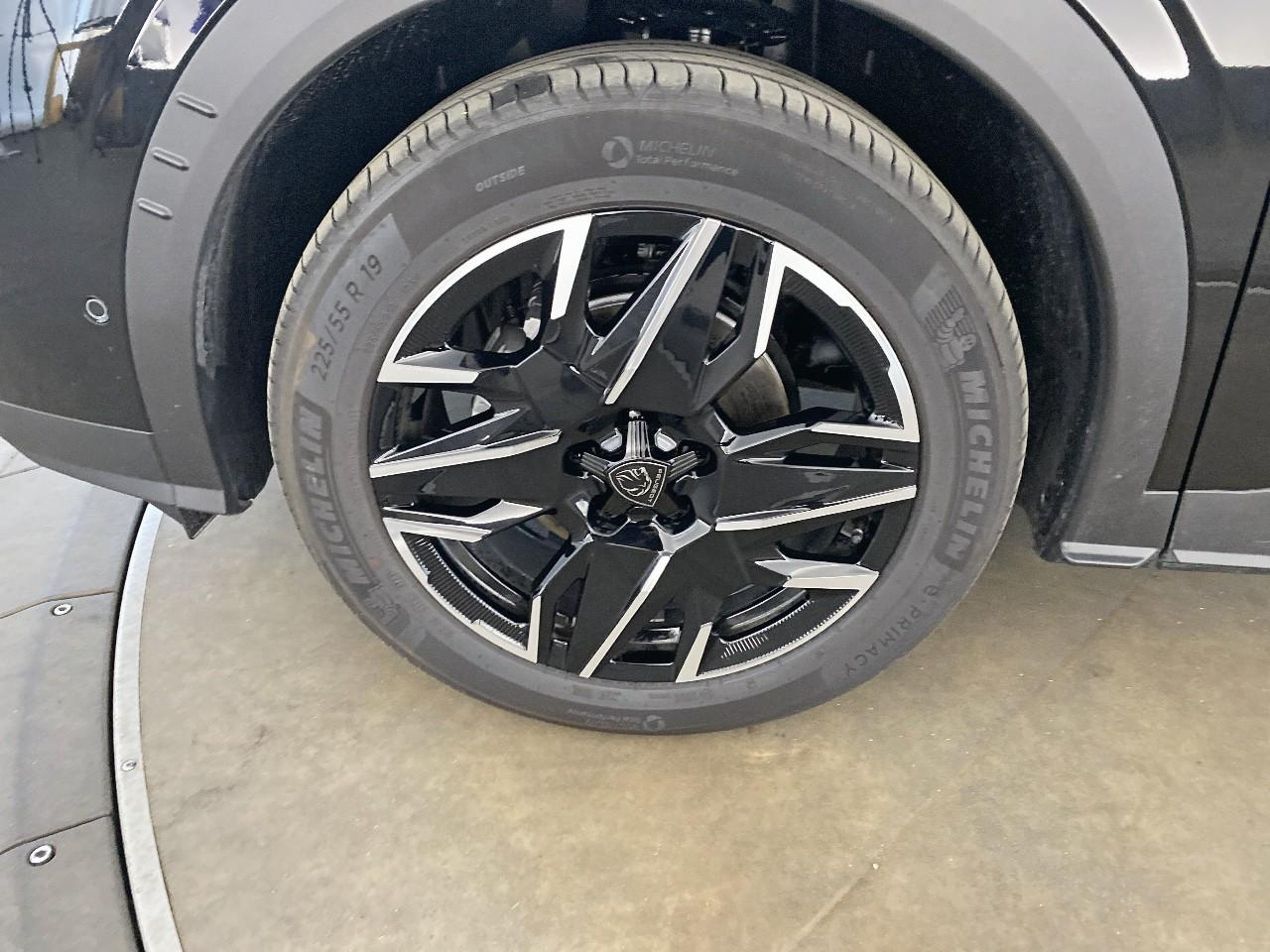 Peugeot 3008 hybrid 145 e-dcs6 gt — photo 11