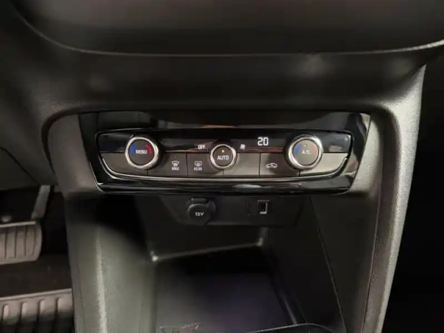 Opel Corsa electric 136 edition / carplay / eligible loa — photo 14