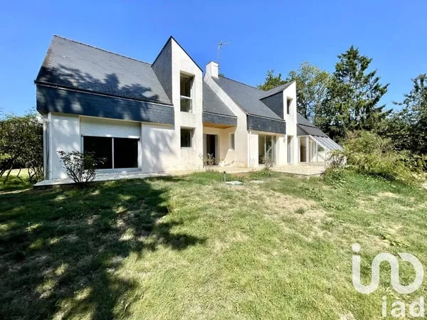 Maison de plain-pied 7 pièces 167 m²