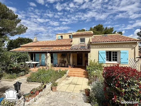Villa 6 pièces 140 m²