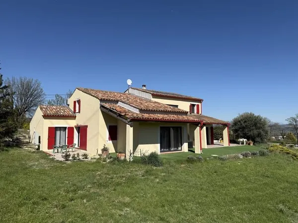Belle villa d'Architecte - de nouveau à la vente