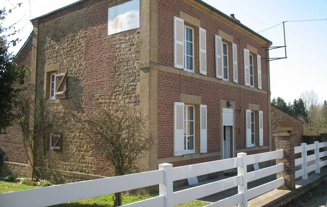 Photo 1